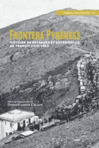 Sur la couverture figure une photo de février 1939 nommée Cerbère. Elle représente une route emplie de monde qui attend de passer les douanes françaises.
